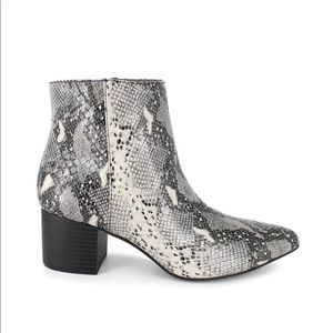 Esprit Snake print booties